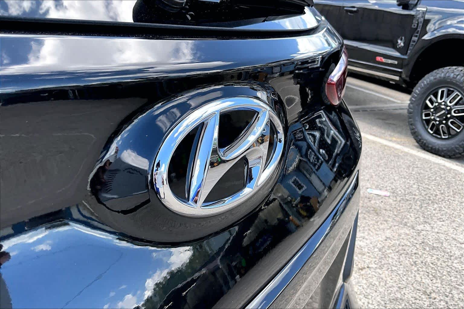 Certified Used 2021 Ultra Black Hyundai SEL image 31