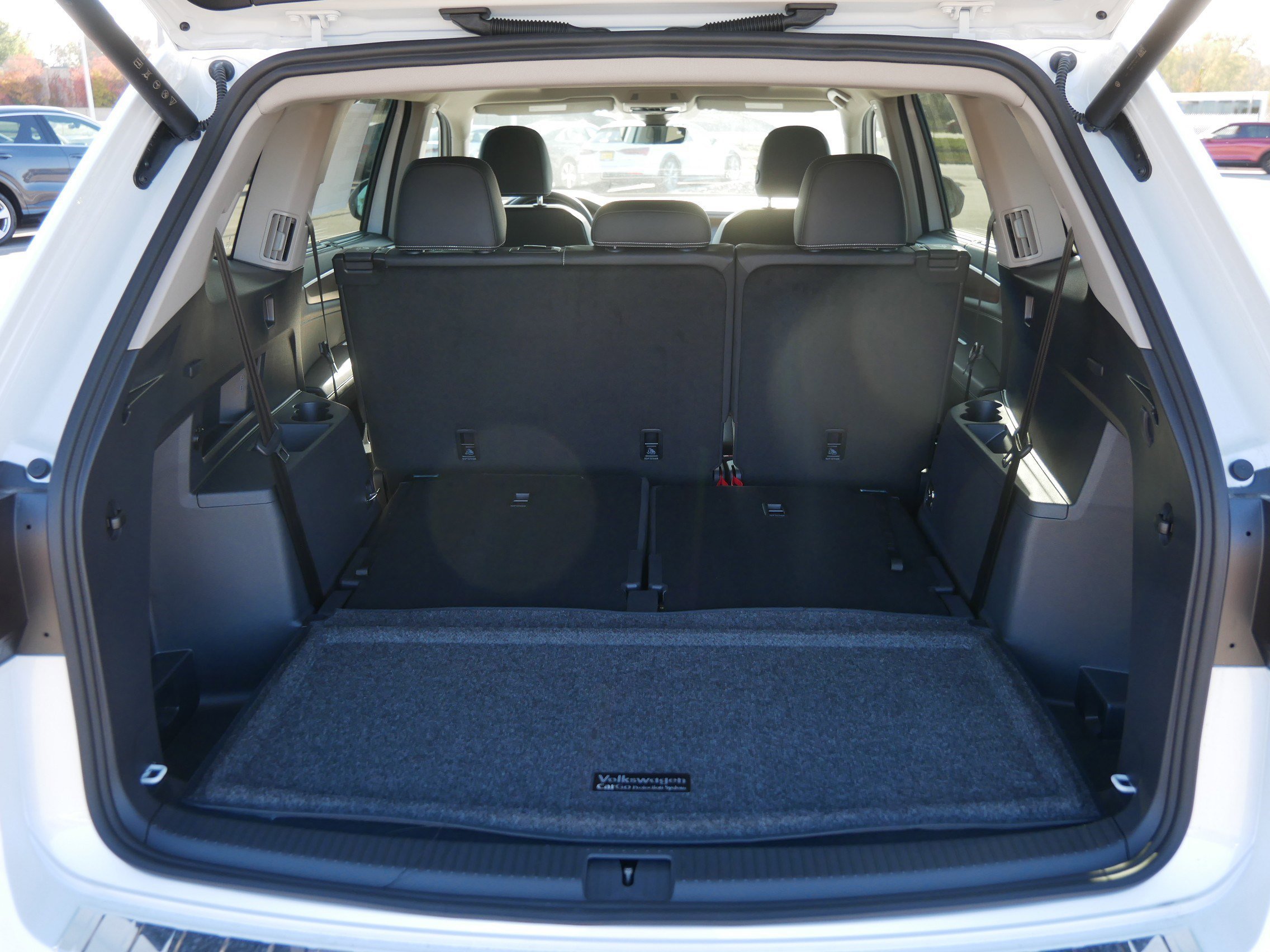 2026 Volkswagen Atlas SE w/Tech - Photo 8