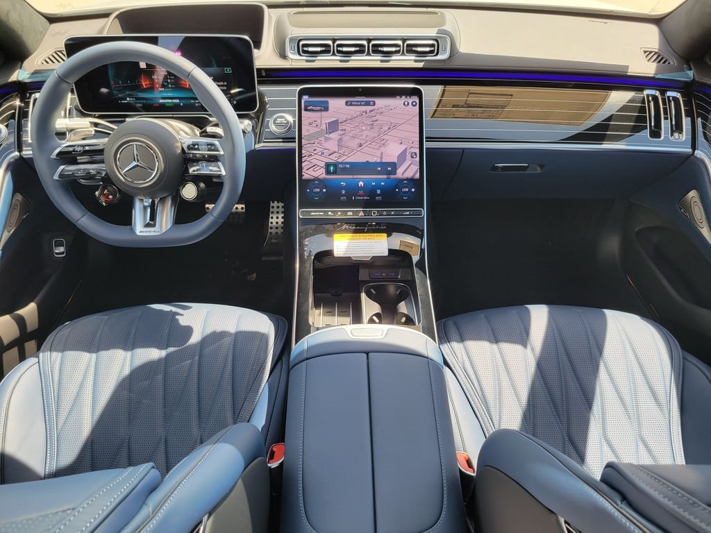 New 2026 MANUFAKTUR Moonlight White Metallic Mercedes-Benz AMG® S 63 E 4MATIC® Sedan image 14