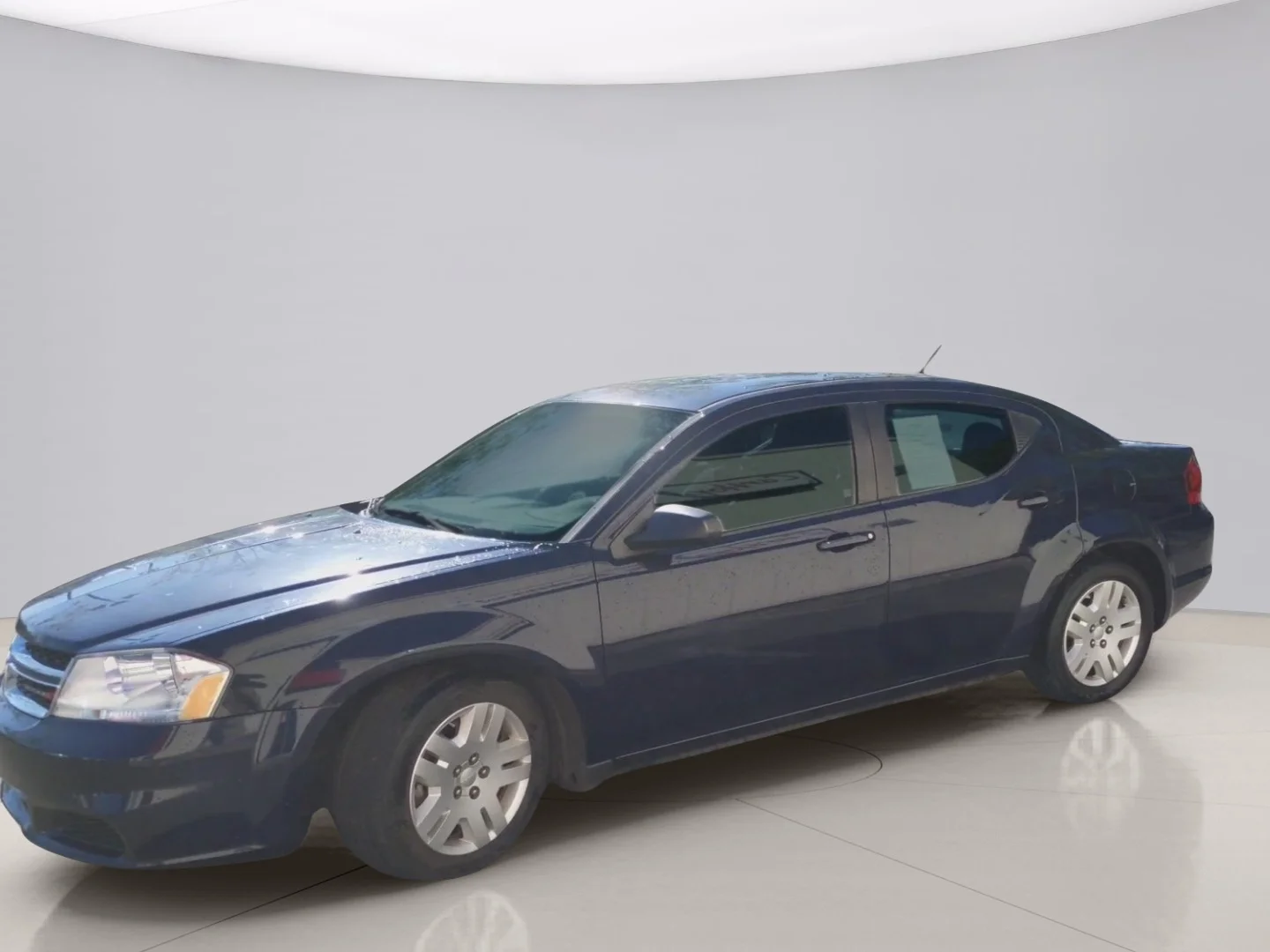 Used 2014 Blue Dodge SE image 1