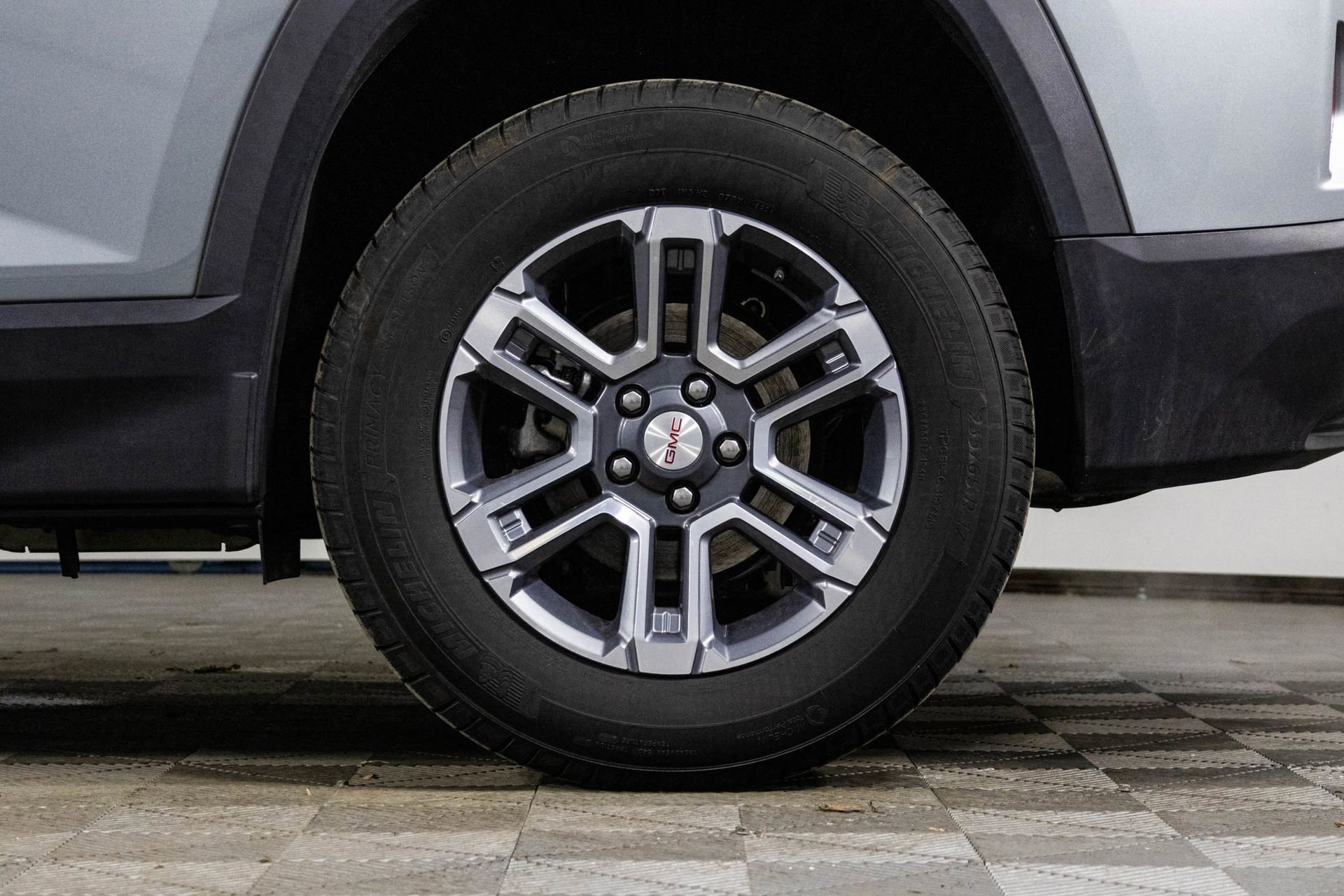 2025 GMC TERRAIN - Image 40