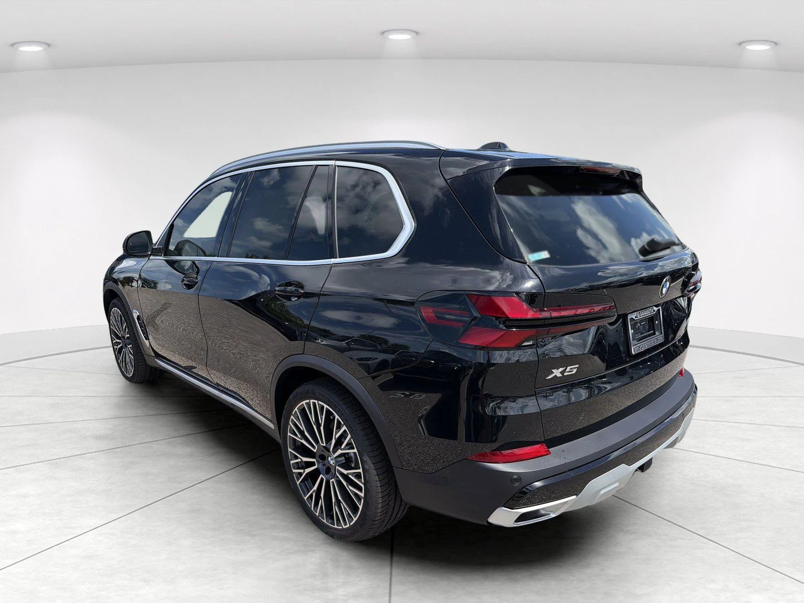 New 2026 Black Sapphire Metallic BMW sDrive40i image 6