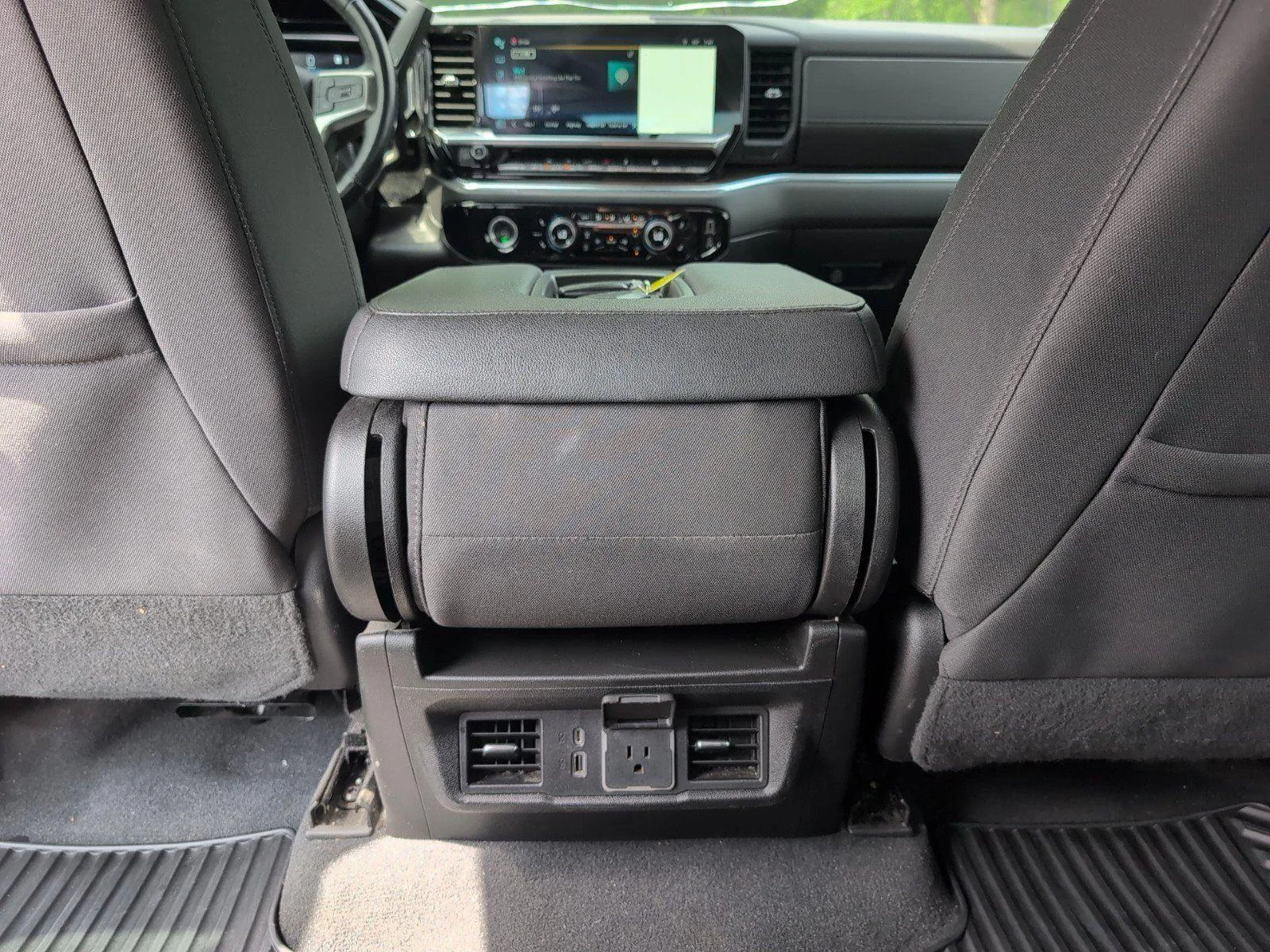 Used 2022 Summit White Chevrolet LT image 34