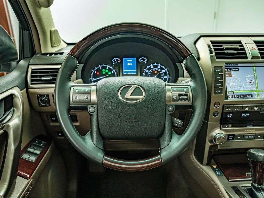Used 2014 Starfire Pearl Lexus 460 image 24