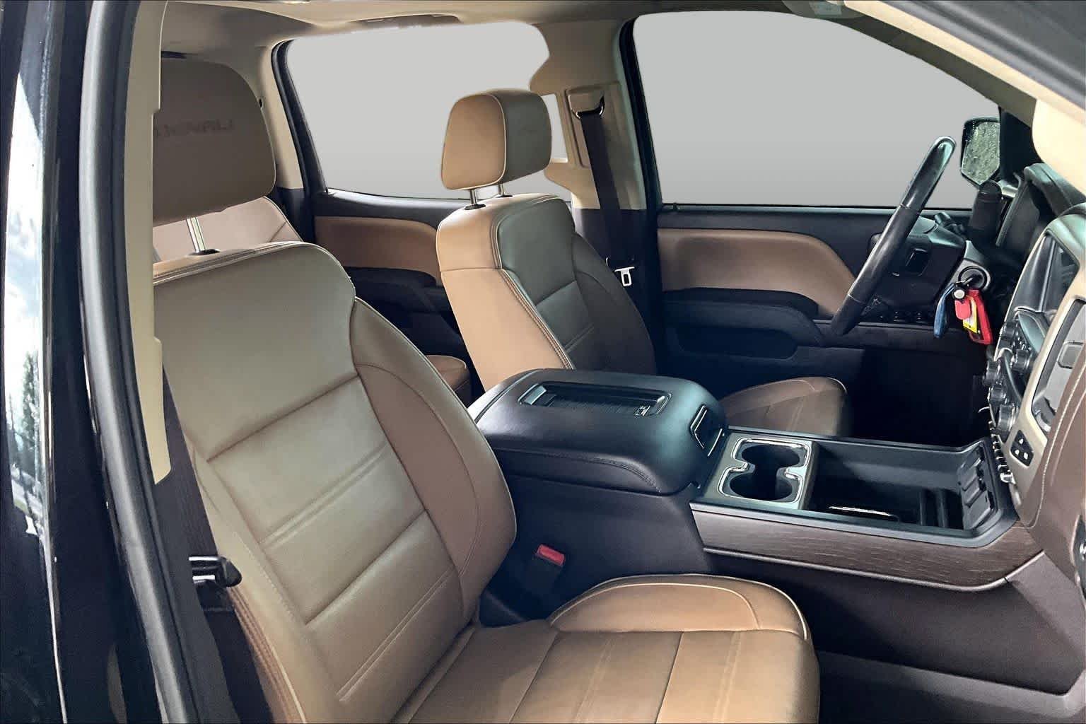 Used 2017 Onyx Black GMC Denali image 9