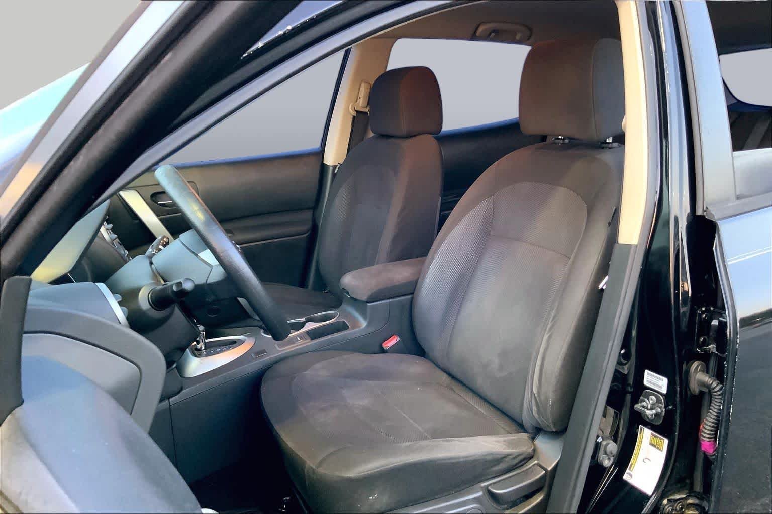 Used 2015 Super Black Nissan S image 6