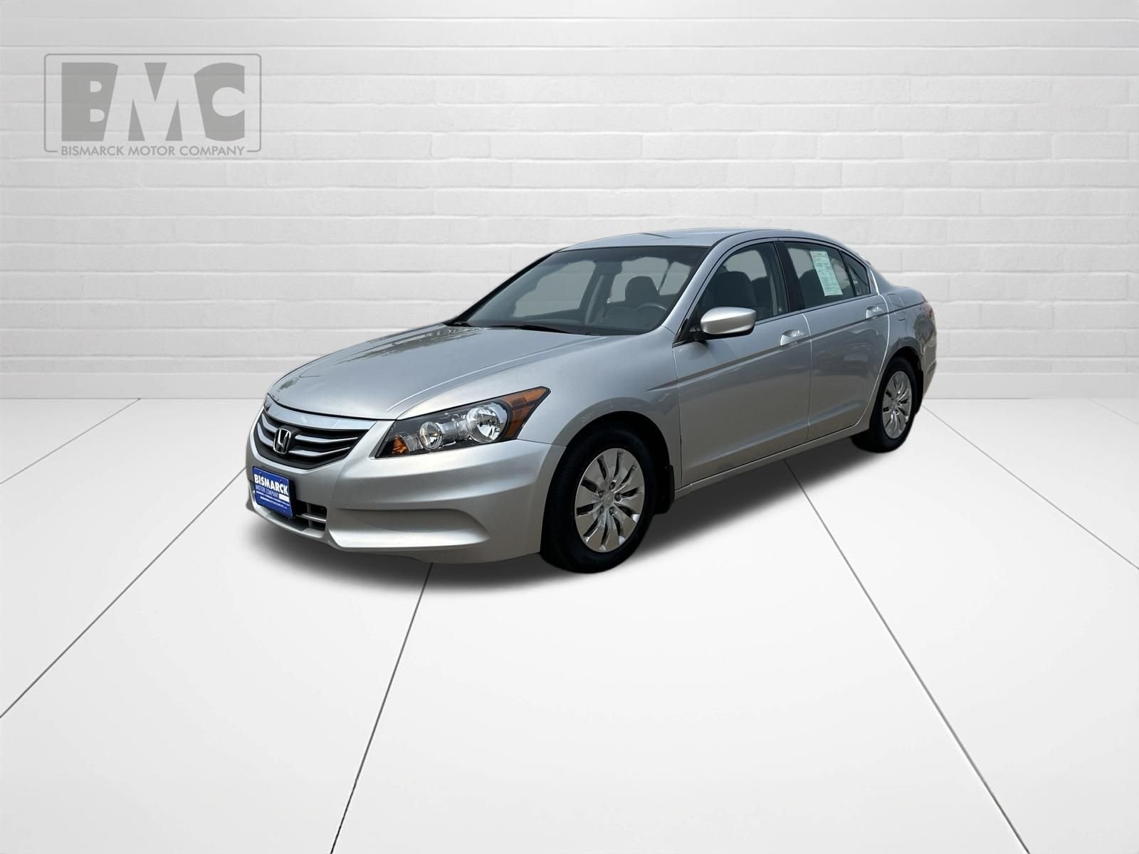 Used 2012 Silver Honda LX image 1