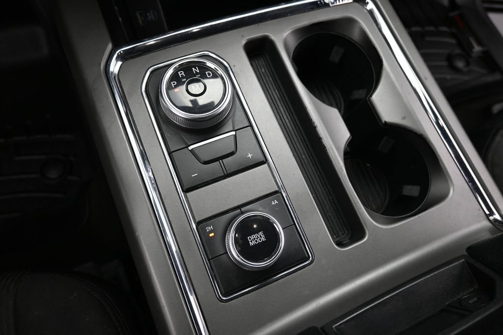 Used 2020 Black Ford XLT image 19
