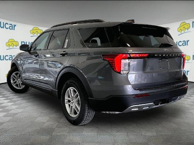 New 2027 Carbonized Gray Metallic Ford Active image 5
