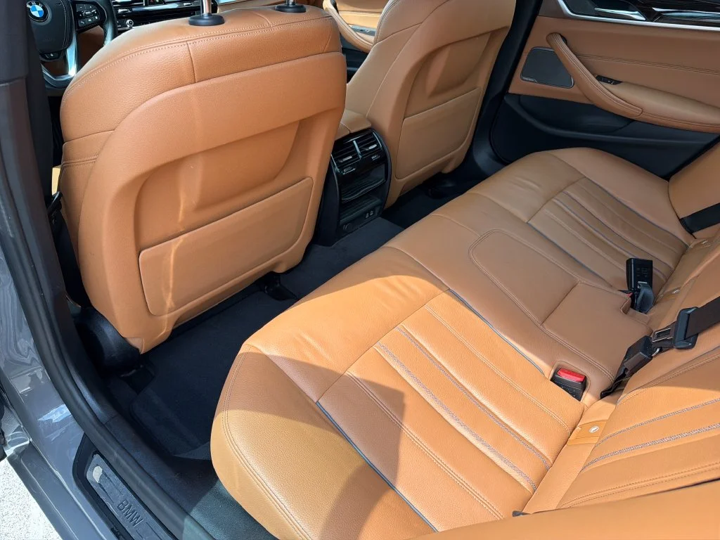 Used 2021 Gray BMW 530i image 33