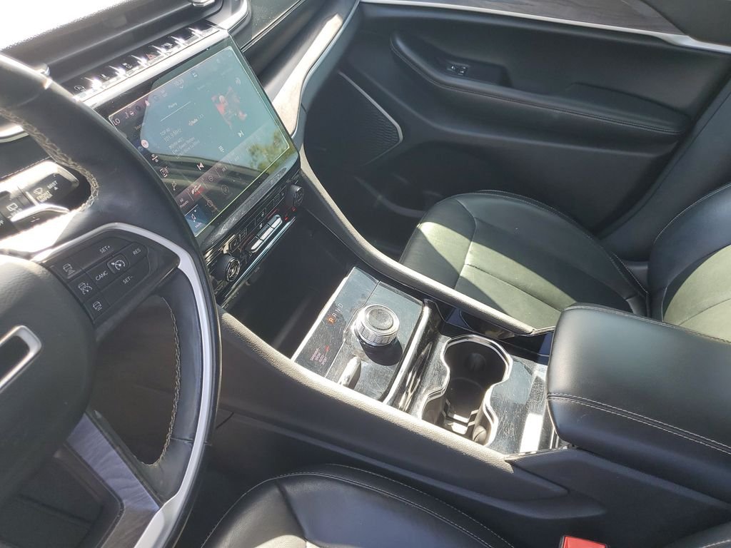Used 2022 White Jeep Limited image 19
