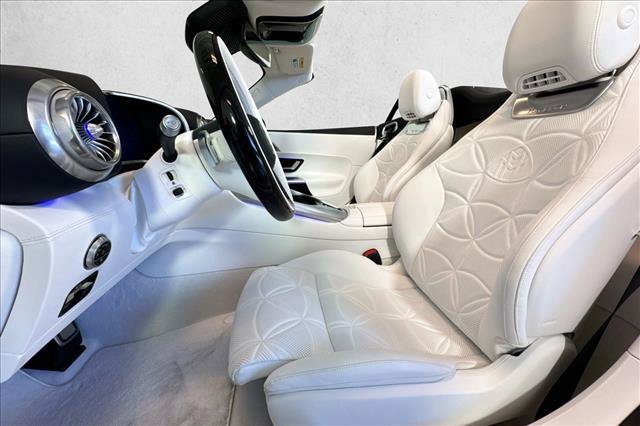 New 2026 MANUFAKTUR moonlight white magno (White Ambiance) Mercedes-Benz Maybach SL 680 Monogram Series image 44