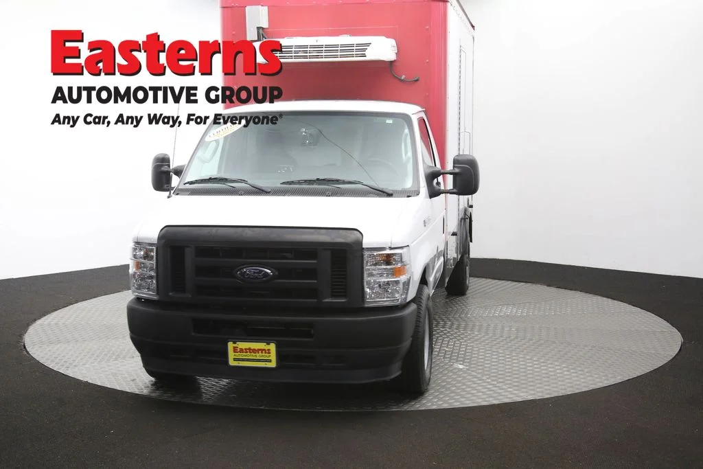 Used 2023 White Ford Base image 52