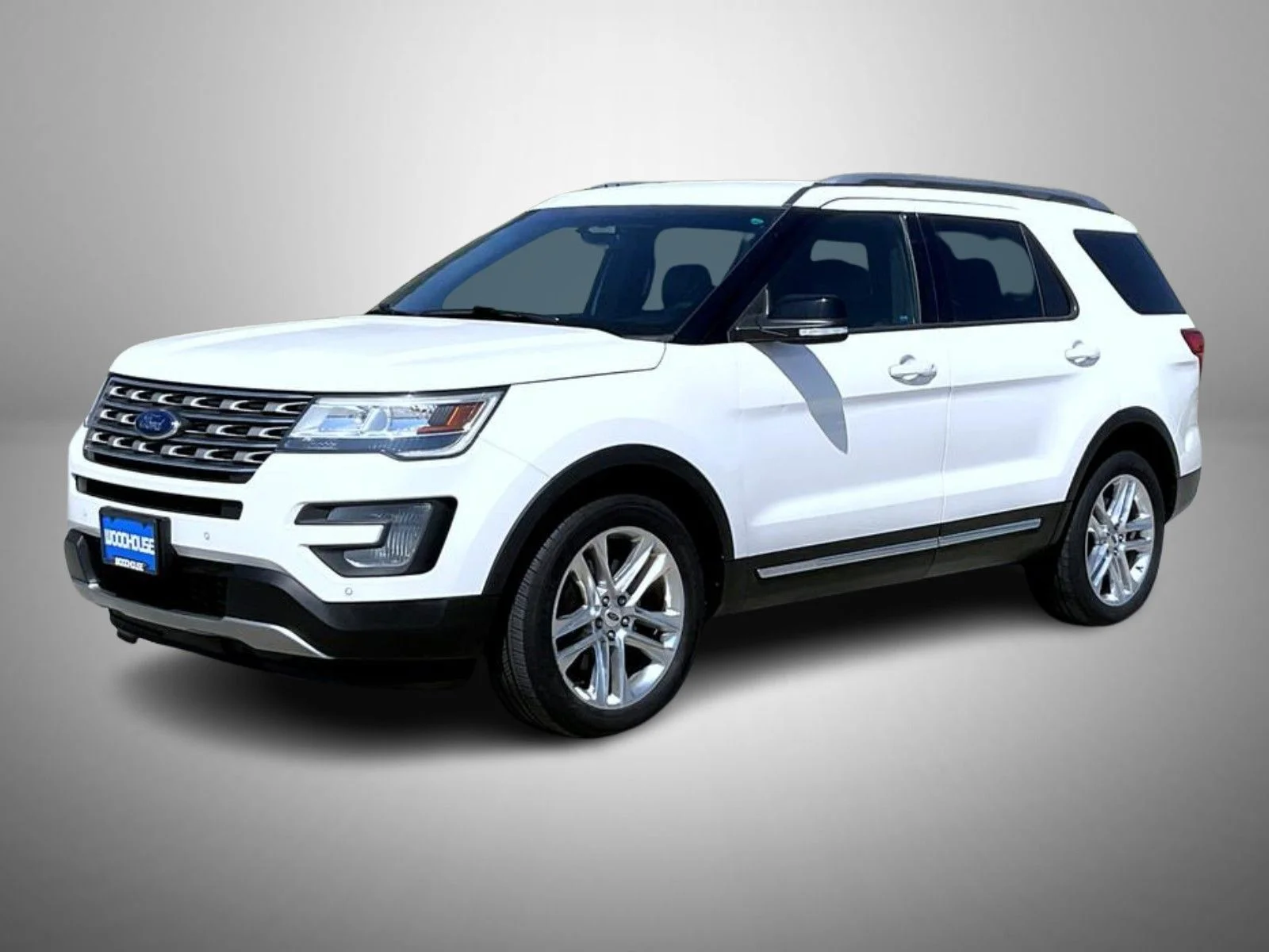 Used 2017 White Ford XLT image 1
