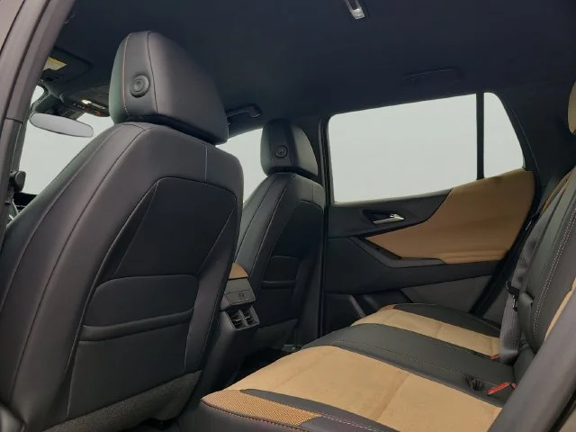 New 2027 Mosaic Black Metallic Chevrolet ACTIV image 12