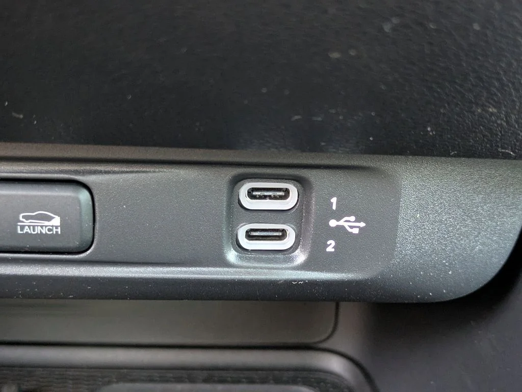 New 2026 White Knuckle Exterior Paint Dodge R/T Plus image 26