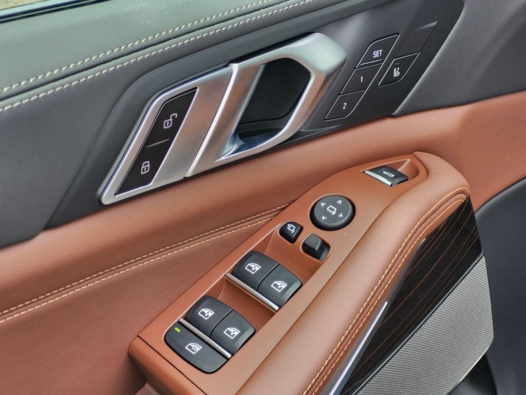 New 2026 Gray BMW xDrive40i image 16
