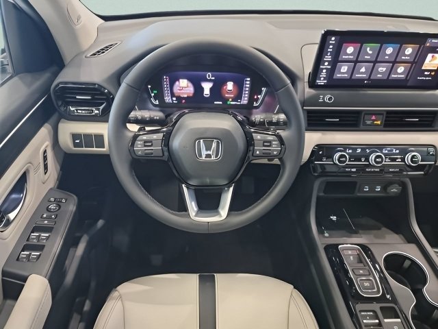 New 2026 Platinum White Pearl Honda Touring image 16