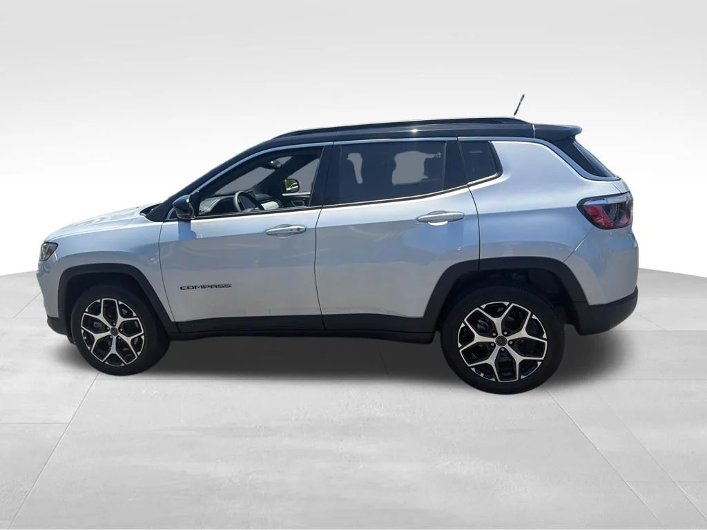 Used 2025 Silver Jeep Limited image 10