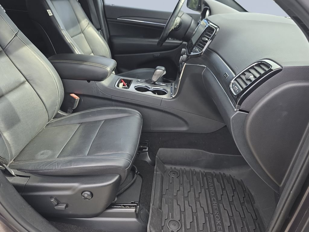 Used 2021 Granite Crystal Metallic Clearcoat Jeep Limited image 35