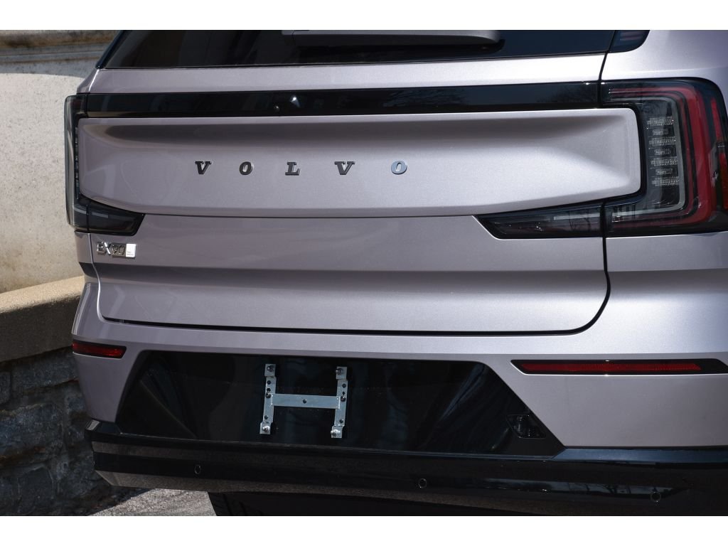 2026 Volvo EX90 Ultra - Photo 29
