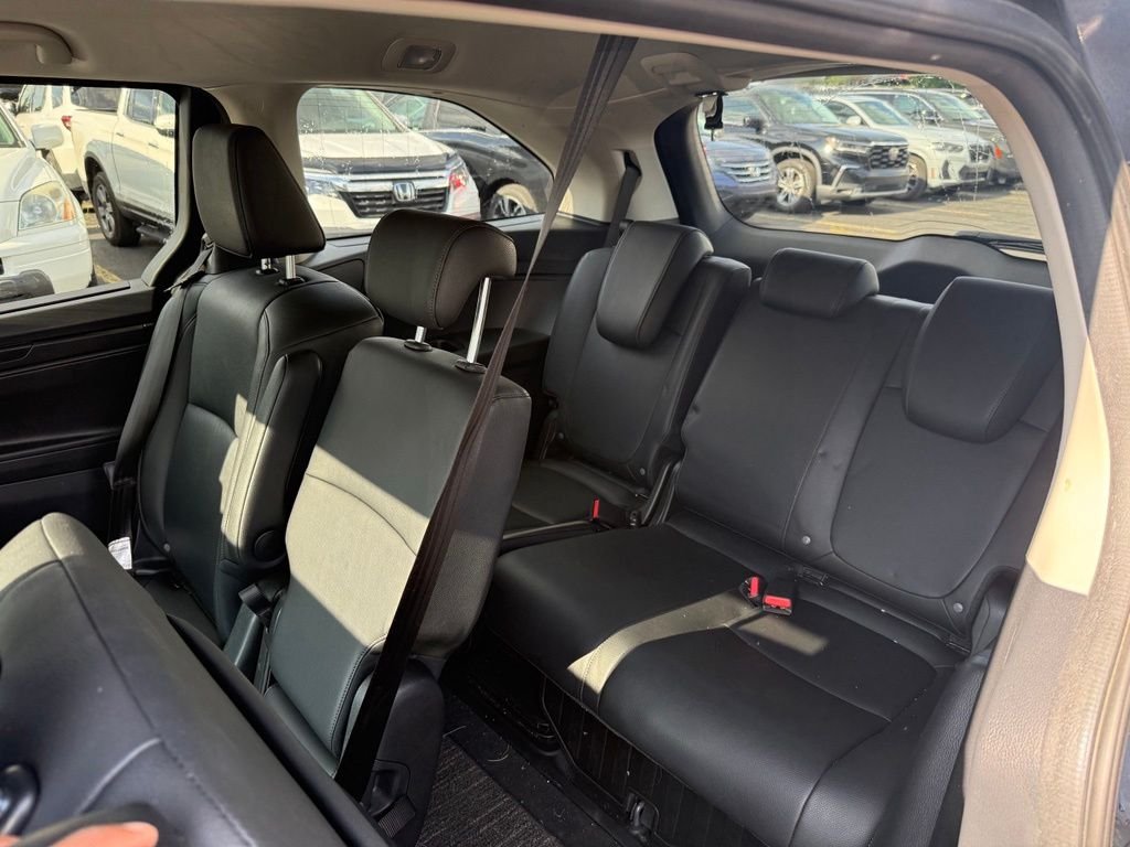 2025 Honda Odyssey EX-L - Photo 6