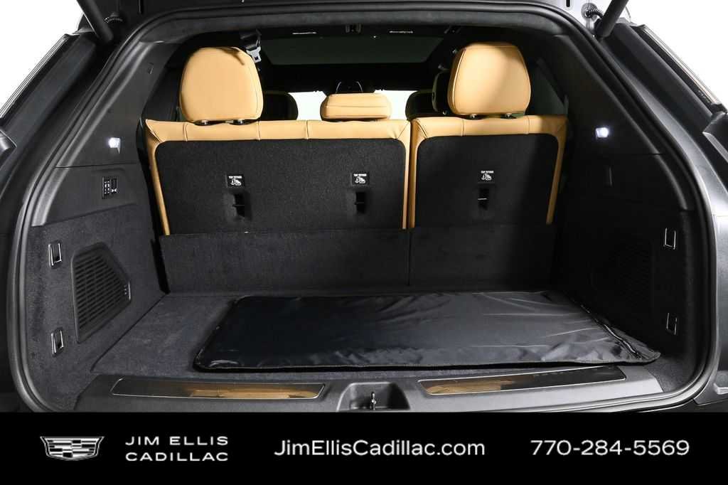 2025 Cadillac Escalade IQ Luxury 2 - Photo 33