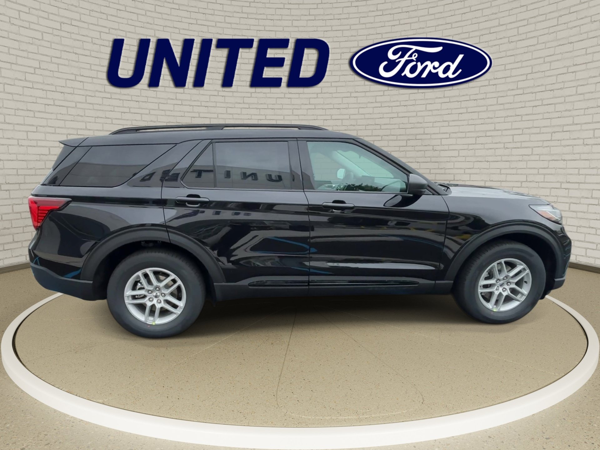 New 2026 Agate Black Metallic Ford Active image 9