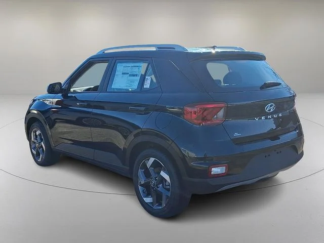 New 2026 Black Hyundai SEL image 5