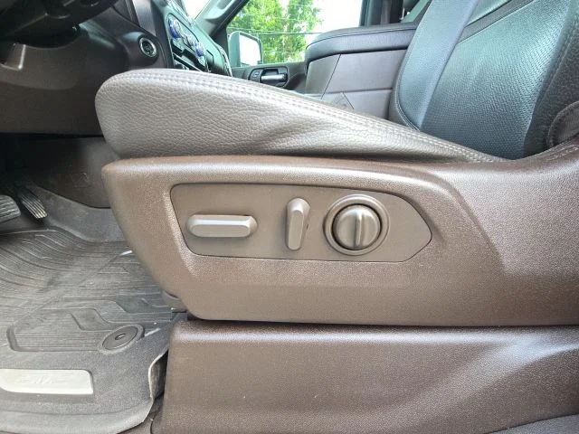 Used 2020 White GMC Denali image 23