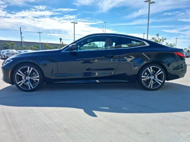 Used 2024 Black BMW 430i xDrive image 3
