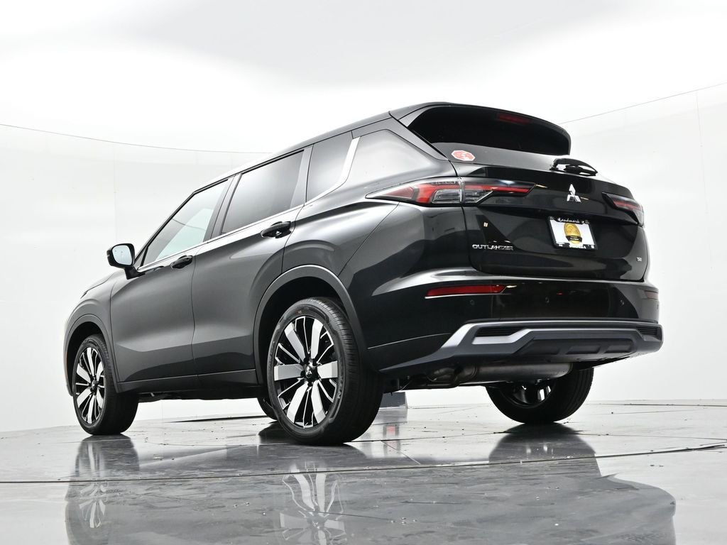 New 2026 Black Mitsubishi SE 1.5T S-AWC image 18