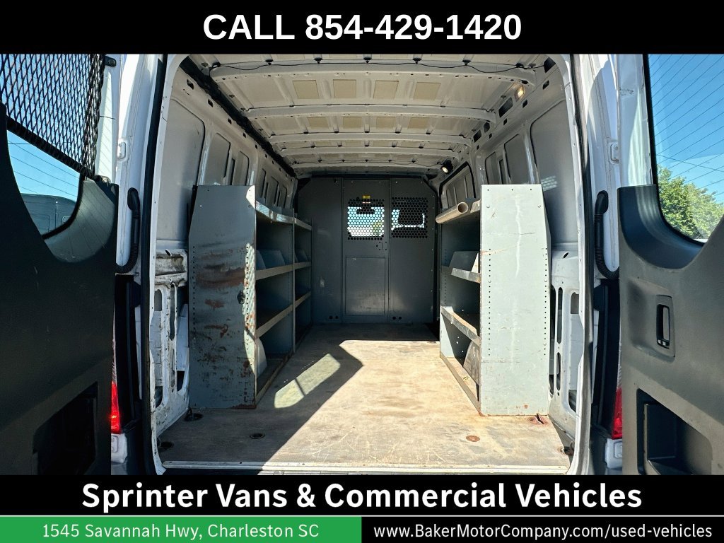 Used 2020 White Freightliner Base image 23