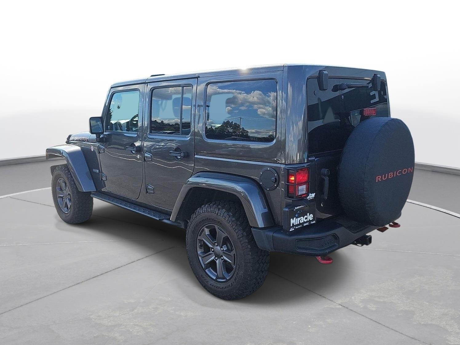 Used 2017 Granite Crystal Metallic Clearcoat Jeep Rubicon Recon image 7