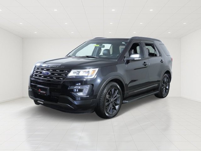Certified 2017 Ford Explorer XLT with VIN 1FM5K8D80HGD03650 for sale in Shakopee, Minnesota