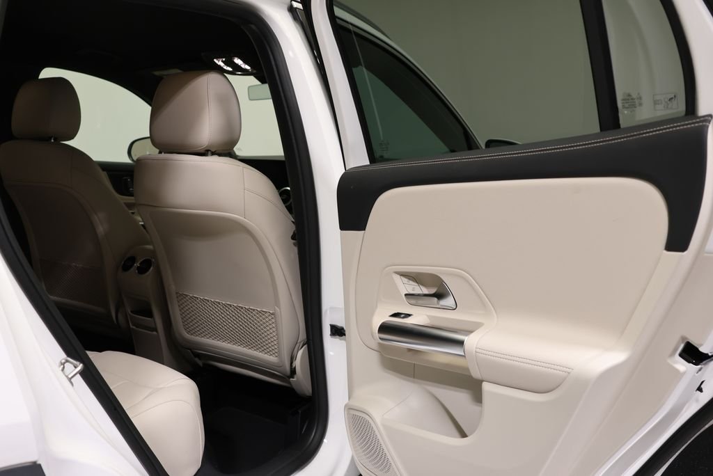 Used 2026 Polar White Mercedes-Benz GLA 250 image 51