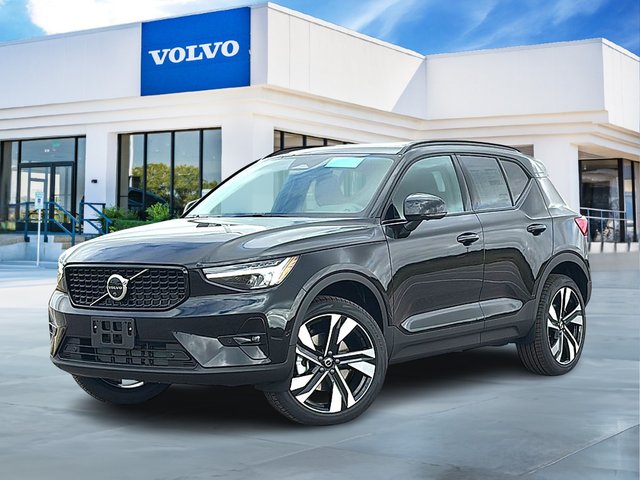 2026 Volvo XC40 Plus