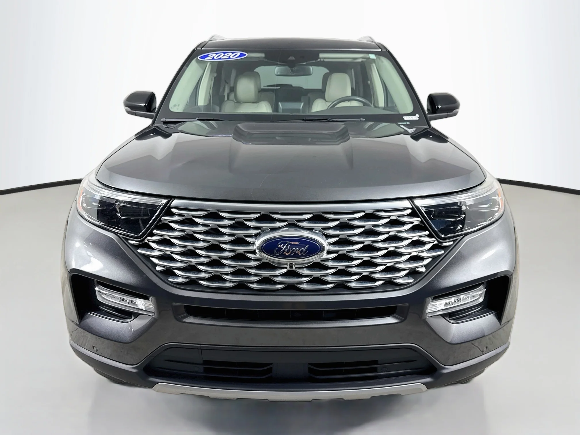 Used 2020 Magnetic Metallic Ford Platinum image 2