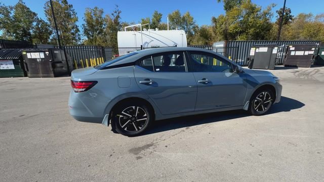 Used 2025 Gray Nissan SV image 9