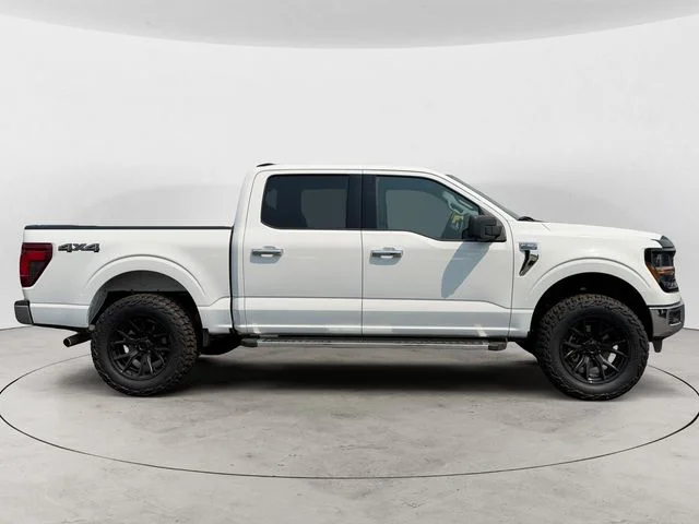 Used 2024 White Ford XLT image 4