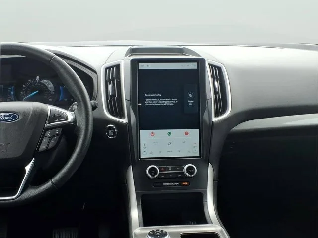 Used 2023 White Ford SEL image 21