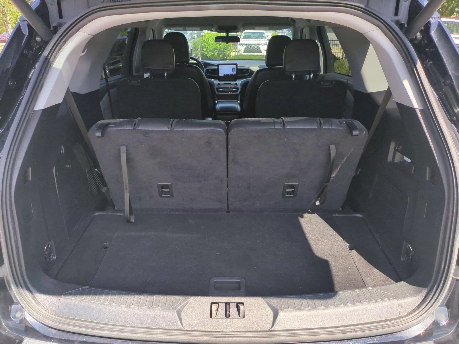 Used 2023 Agate Black Ford XLT image 35