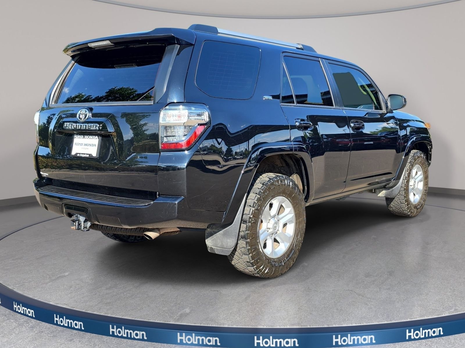 Used 2021 Black Toyota SR5 image 6