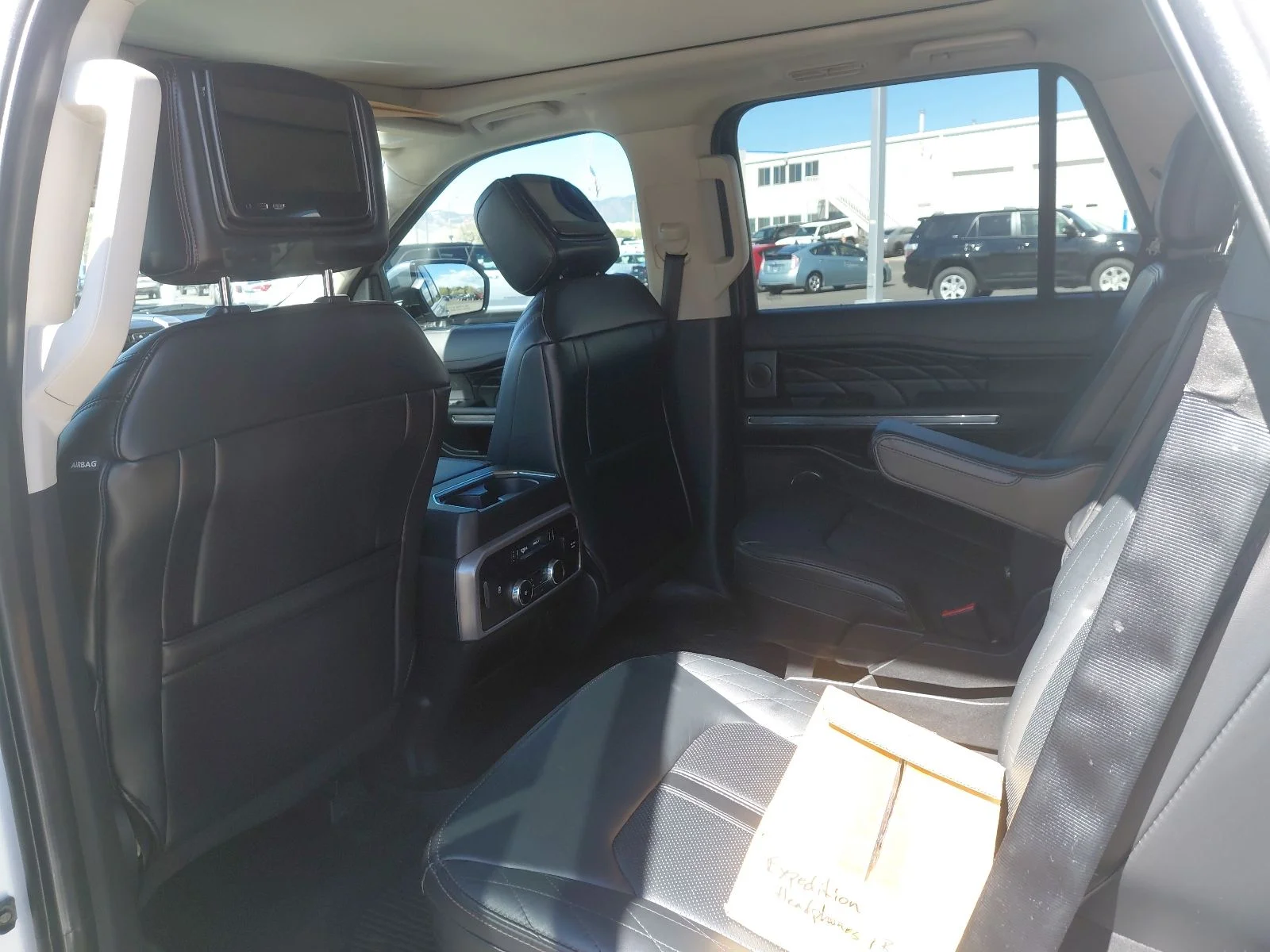 Used 2020 White Ford Platinum image 21
