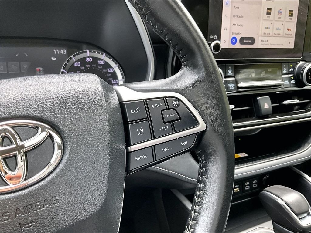 Used 2023 Black Toyota XLE image 20