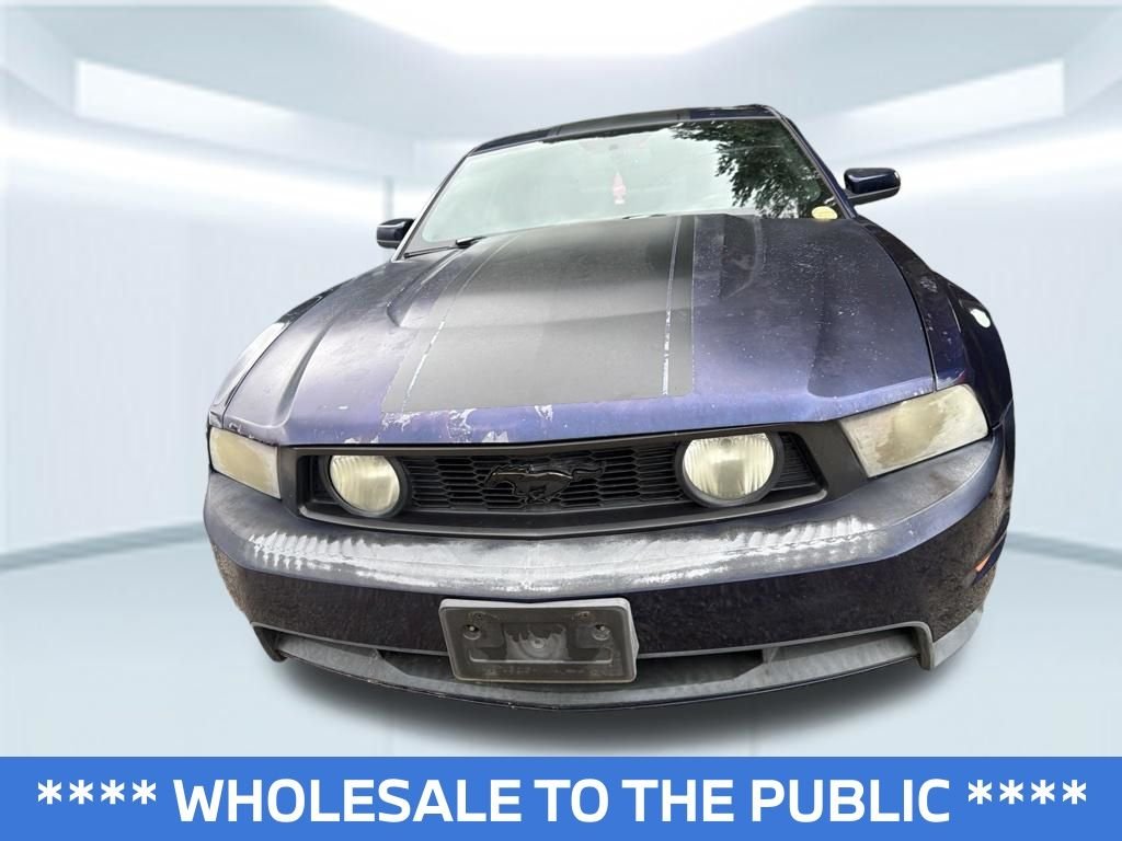 Used 2010  Ford GT Premium image 2