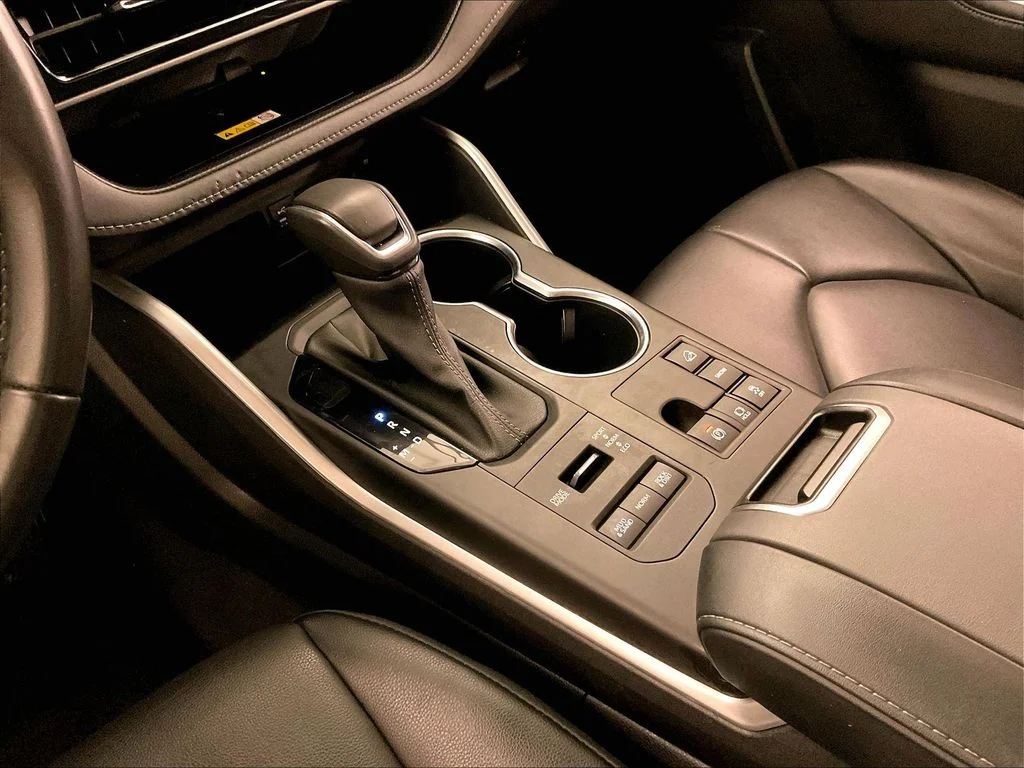 Used 2023 Beige Toyota XLE image 19