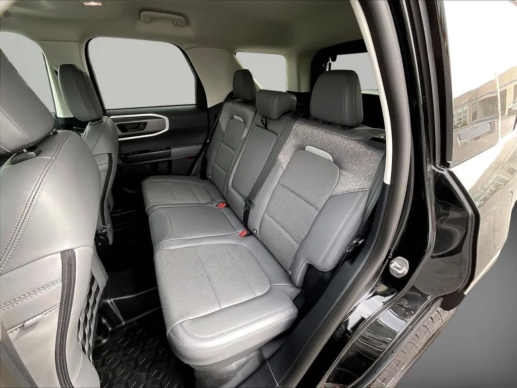 New 2025 Shadow Black Ford Badlands® image 14