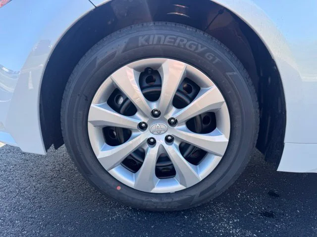 New 2027 Wind Chill Pearl Toyota LE image 12