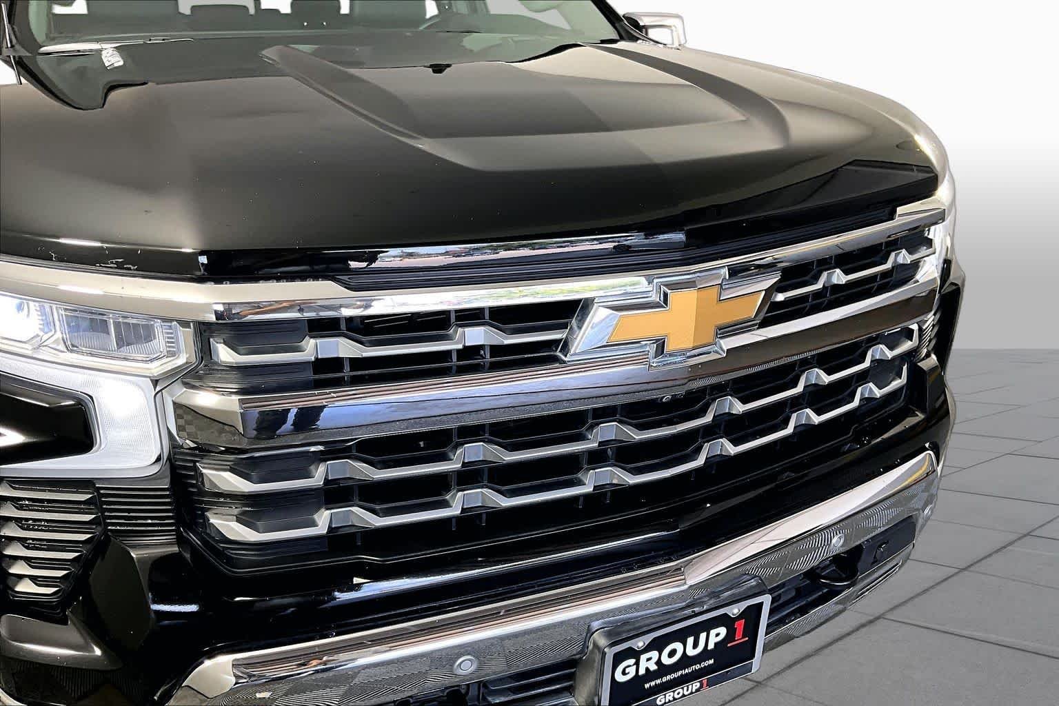 Used 2022 Black Chevrolet LTZ image 28